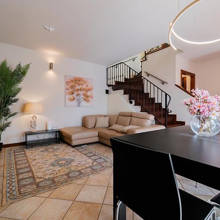 Casa Di Iaio - 90 M2 Apt With Free Wi-Fi, Netflix, Home Cinema & Parking Gorizia Dış mekan fotoğraf
