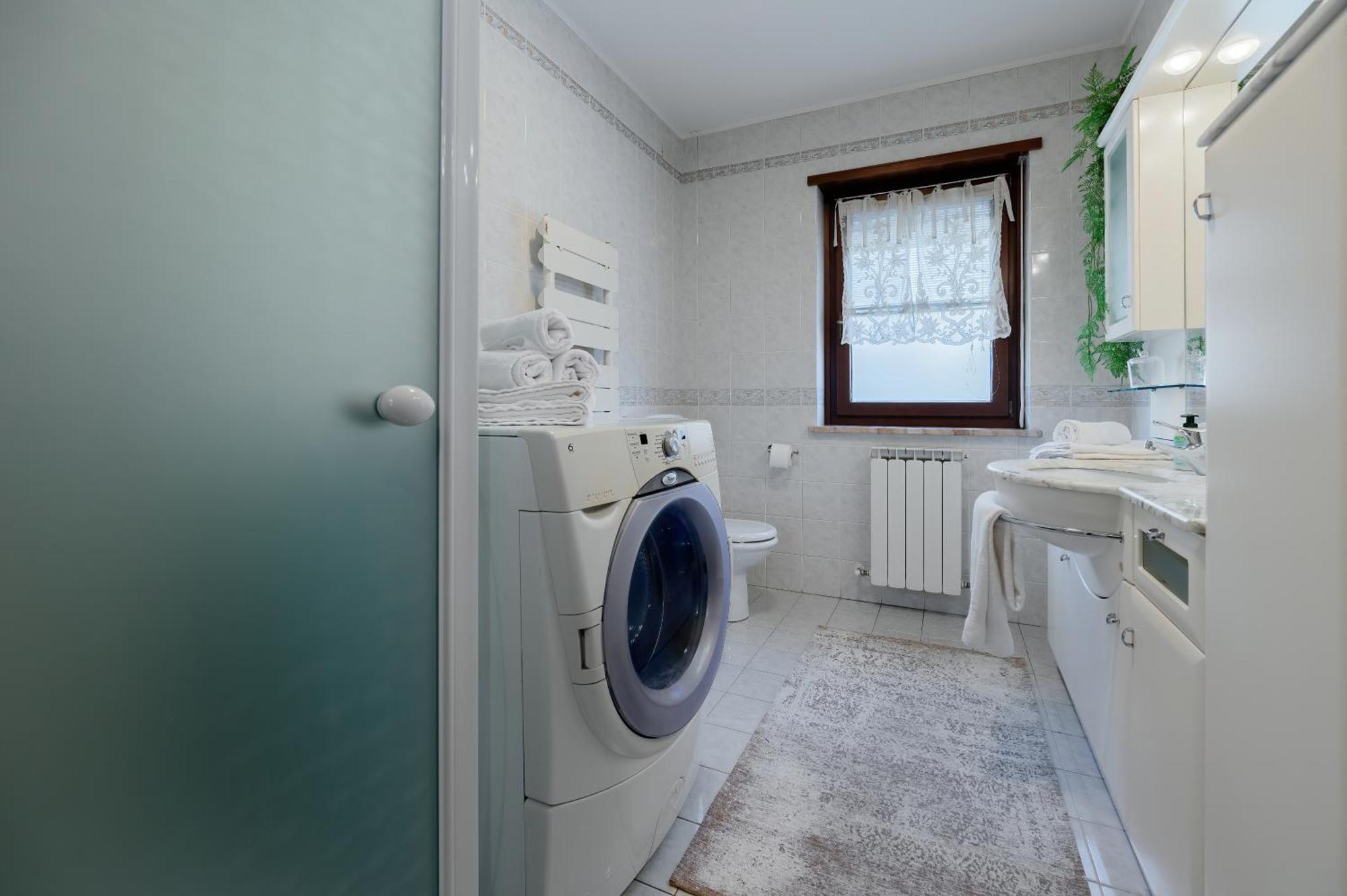 Casa Di Iaio - 90 M2 Apt With Free Wi-Fi, Netflix, Home Cinema & Parking Gorizia Dış mekan fotoğraf