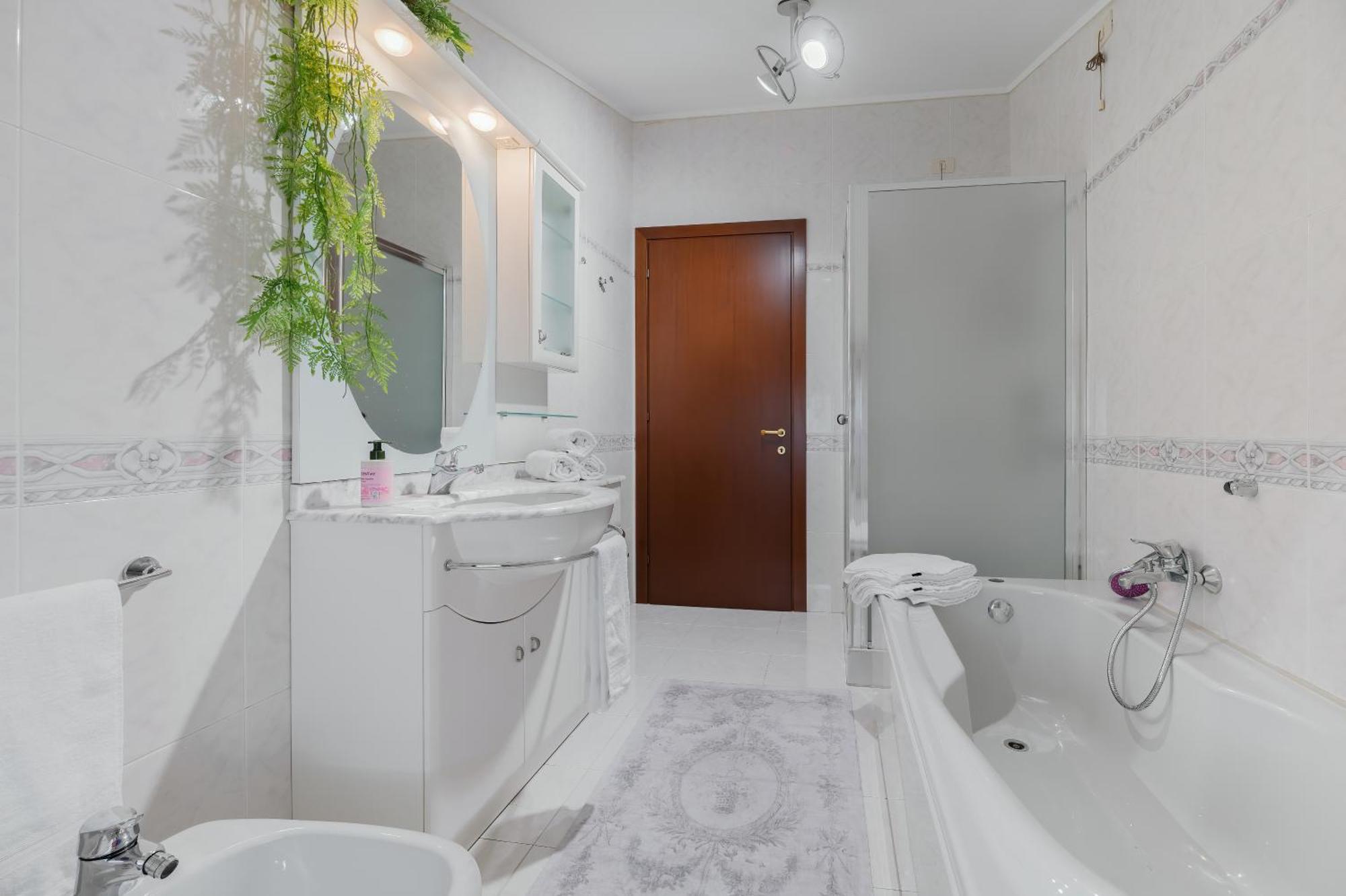 Casa Di Iaio - 90 M2 Apt With Free Wi-Fi, Netflix, Home Cinema & Parking Gorizia Dış mekan fotoğraf