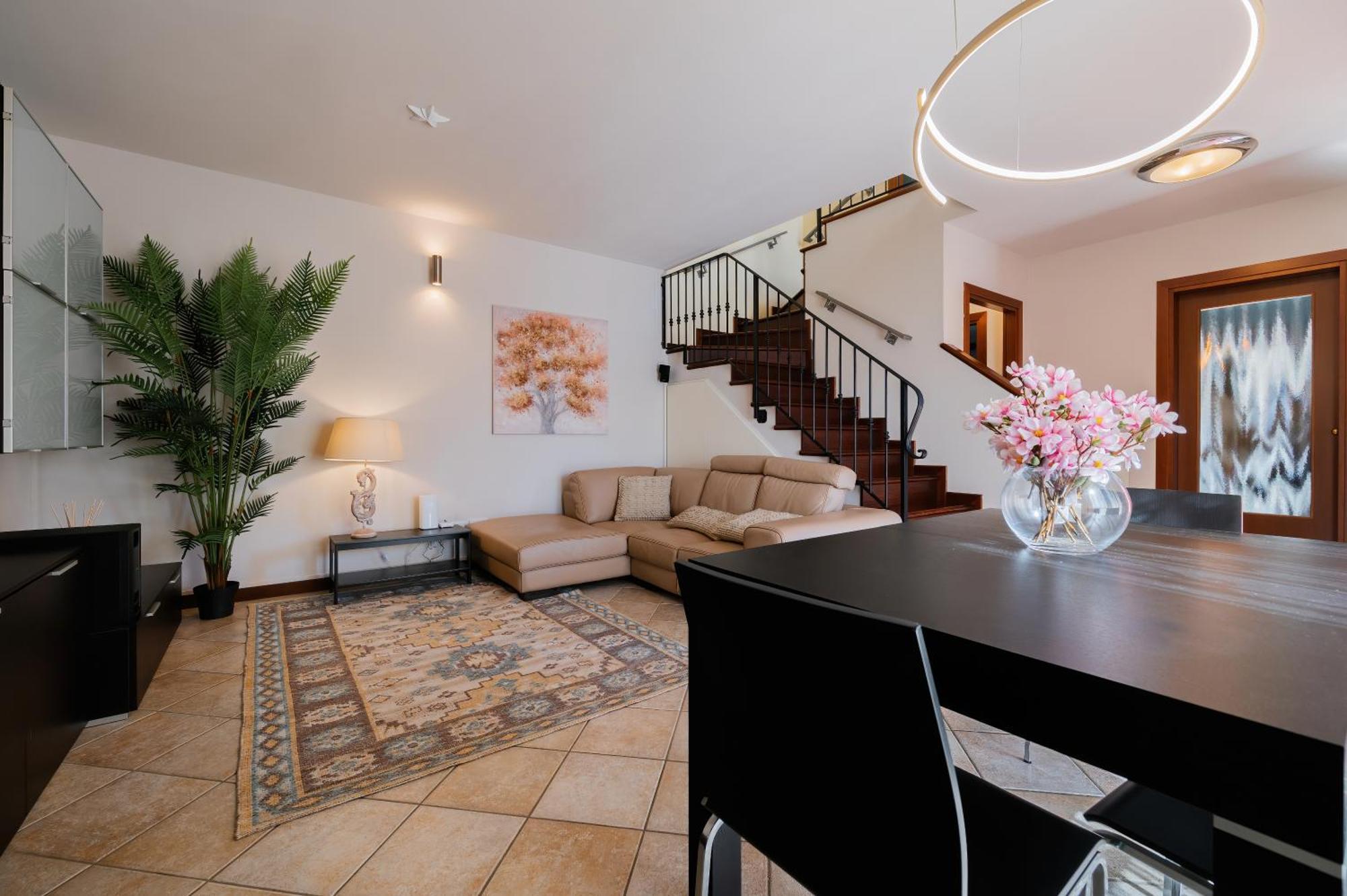 Casa Di Iaio - 90 M2 Apt With Free Wi-Fi, Netflix, Home Cinema & Parking Gorizia Dış mekan fotoğraf